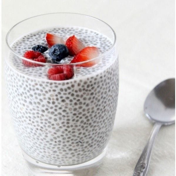 69c36e1e-b8a4-4b16-9e9d-c23b7f3171e7 Receita Fit para Diabéticos: Pudim de Chia com Toque de Leite de Amêndoas - mesacheia